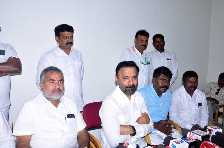 SANTHOSH LAD - press meet (7)
